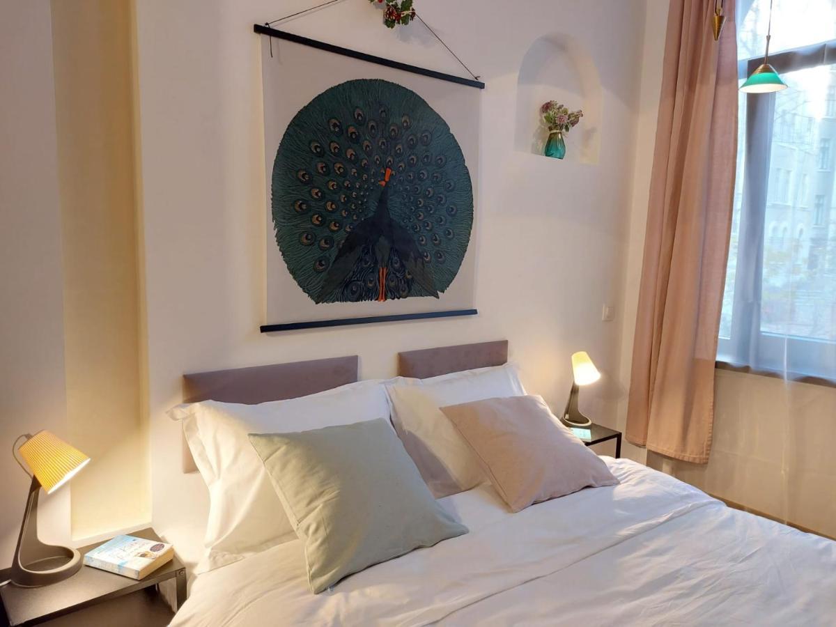 Sweet Dreams Suites Cosy Studio Piata Romana Bukarest Eksteriør billede